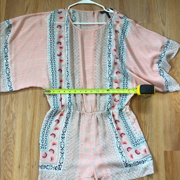 BCBG Maxazria Pink Aztec Print Romper Small - Picture 6 of 7